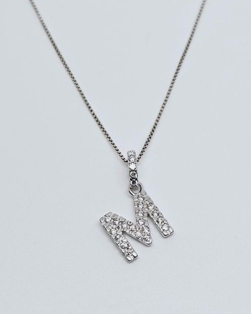 Collana in argento 925% con iniziale “M”