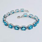 Bracciale in argento 925% con pietre azzurre 6x8mm